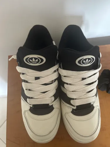 Adidas Forum 2000