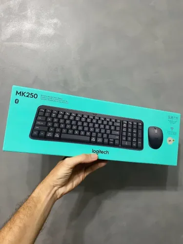 Kit teclado e mouse Bluetooth