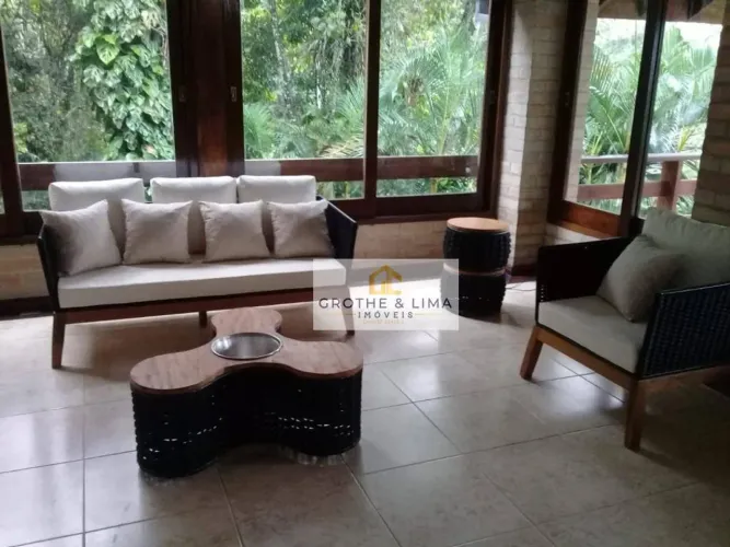 Sobrado à venda no mais nobre condomínio fechado de Ubatuba