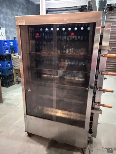 Máquina de assar frango