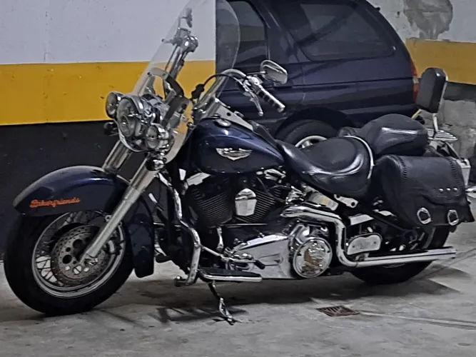 Harley Davidson Deluxe 2008 linda