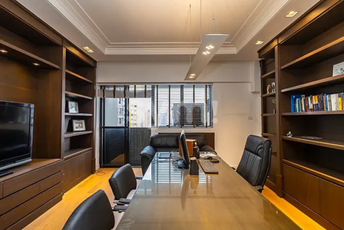 EXCLUSIVA SALA COMERCIAL COM 86m² DE ÁRA ÚTIL