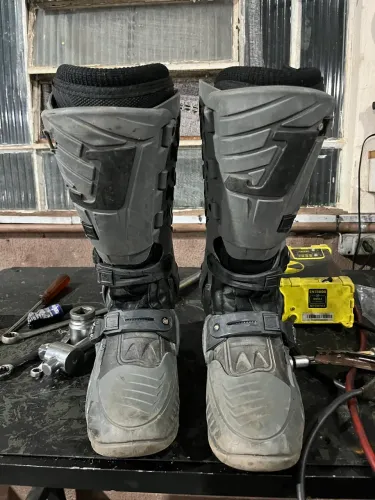 Bota de motocross 