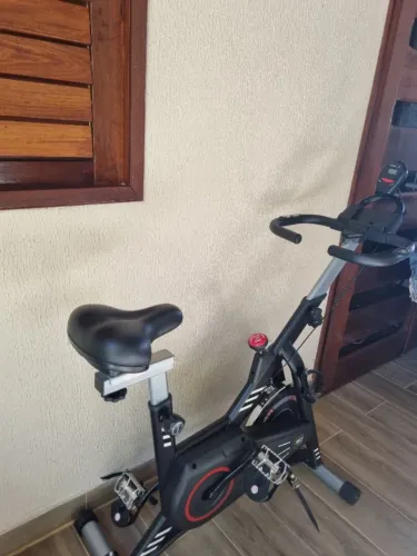 Bicicleta spinning usada apenas 2 vezes