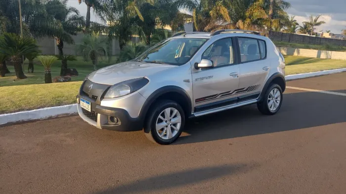 Renault Sandero Stepway Hi-power 1.6 8V 5P 2014
