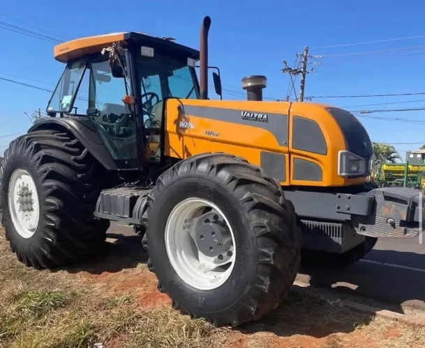 Trator Valtra BH205i Hiflow - 12/12