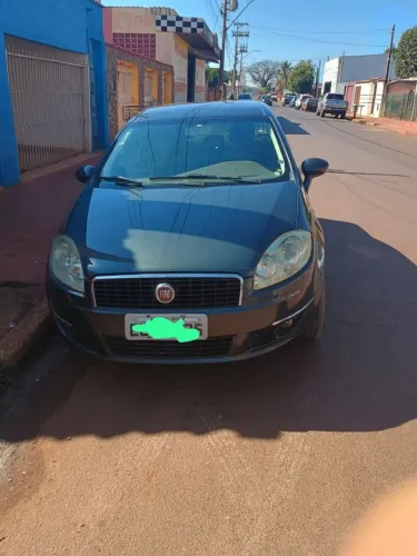 Fiat Linea LX 1.9/ 1.8 Flex 16V Dualogic 4P 2010