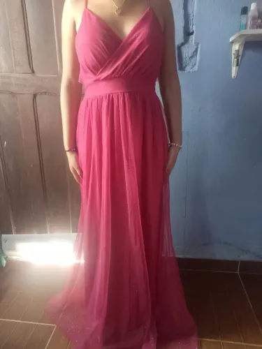Vende-se uma lindo Vestido.