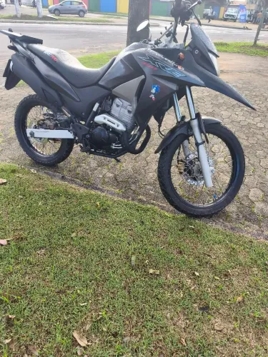 Xre 300 18.900