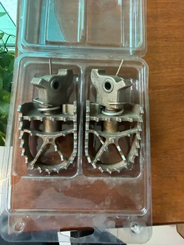 Pedaleira retrátil