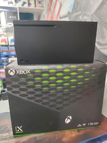 Xbox séries X seminovo,impecável vai com caixa. Garantia total! Loja física. Parcelamos!