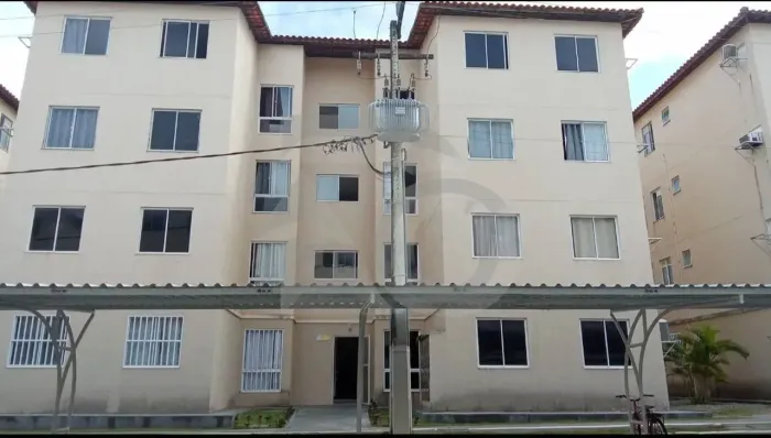 Condomínio Vila das Flores 2/4, 2 Banheiros e 1 Vaga no Porto D'Antas