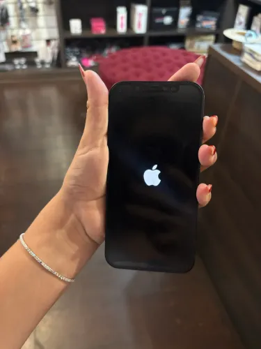 iPhone 12 - zerado