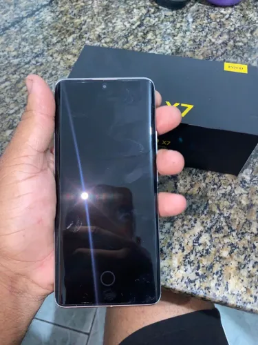 POCO X7 SEMI-NOVO.