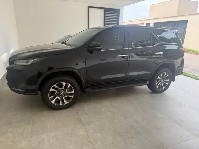 Toyota Hilux SW4 Diamond 2.8 TB 4X4 Die. Aut. 2024