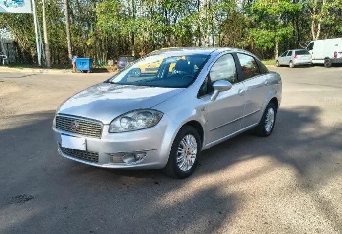 Fiat Linea LX 1.9/ 1.8 Flex 16V 4P 2011