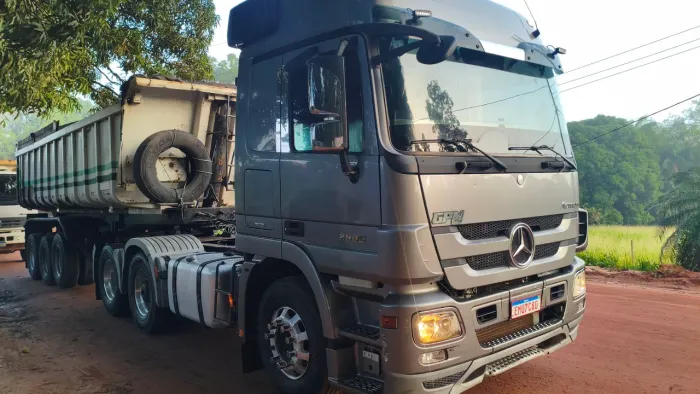 Mercedes actros 2546 ano 2012