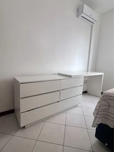 Cômoda escrivaninha