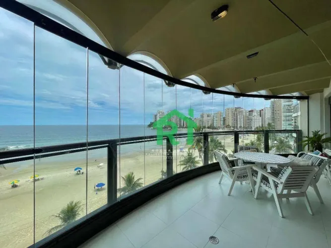 Apartamento frente mar com 3 quartos (3 suítes), 2 vagas e lazer à venda em Jardim Astúria