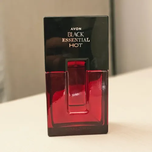 Perfume Avon Black Essential Hot e Black Essential Secret