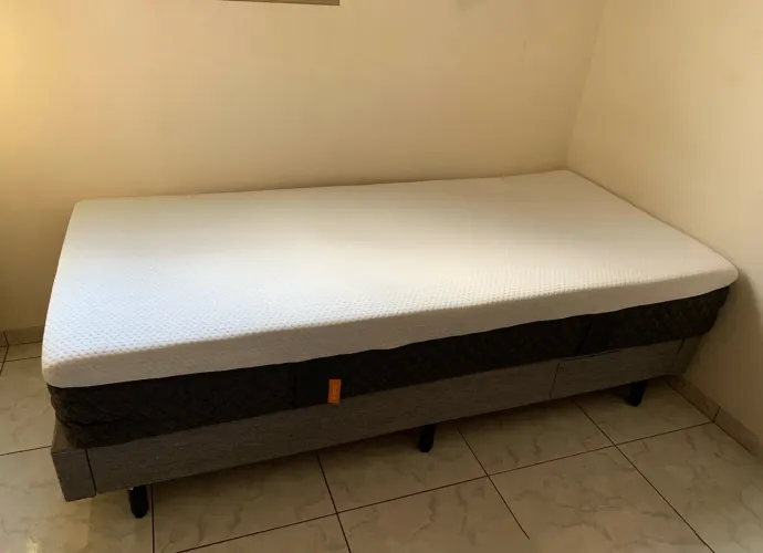 Colchão e cama