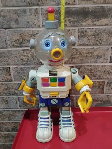 Robô antigo thomy 