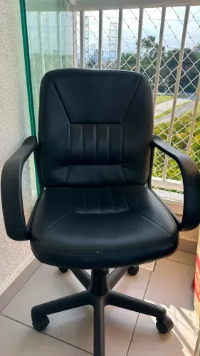 Cadeira de couro!