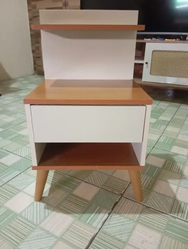 Vendo um criado mudo novo 150 reais