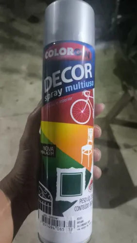 Spray cor do alumínio