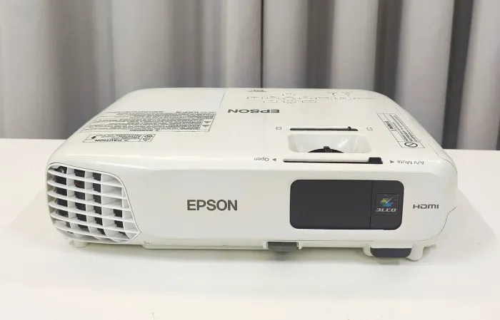 Projetor Epson X24+ 3.500l PROFISSIONAL TELÃO GIGANTE