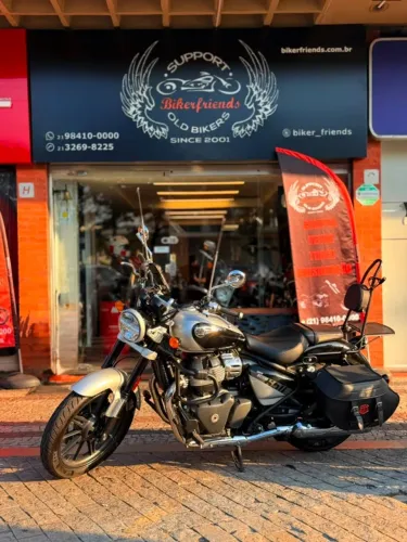 ROYAL ENFIELD SUPER METEOR 2025