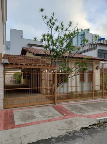 Casa à venda no bairro Itapuã - Vila Velha/ES