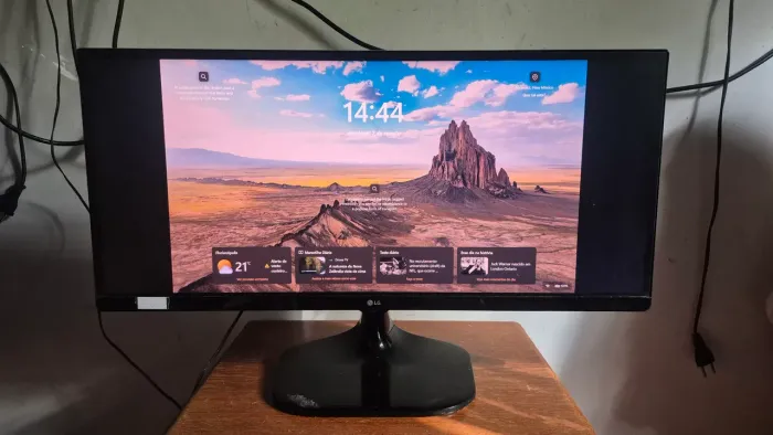 Monitor LG Ultrawide
