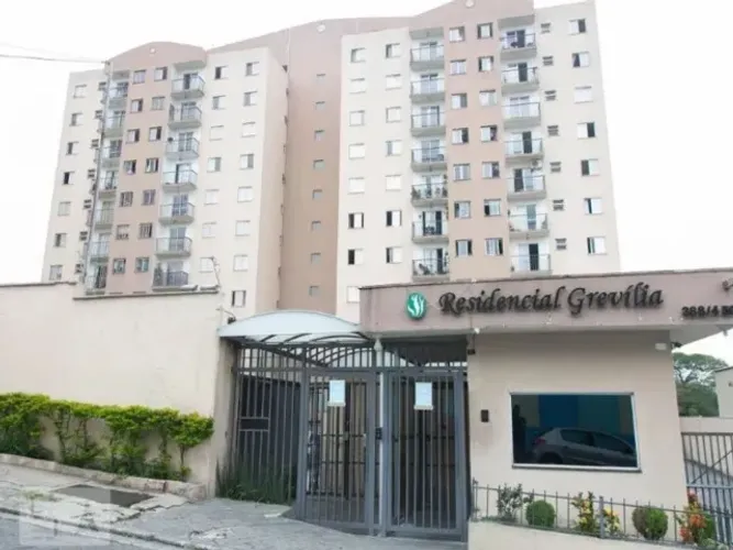 vendo apartamento na vila curuça 2 quartos e varanda - zona leste - sp 