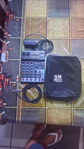 MESA DE SOM