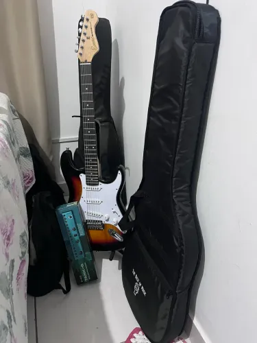 Guitarra e pedaleira