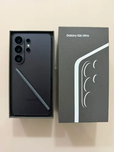 Galaxy S26 Ultra 512GB - Com NF - Apenas 15 dias de uso!