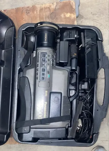 Panasonic M-9000 - Filmadora