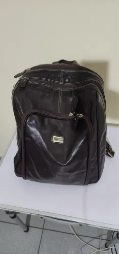 Mochila em couro legítimo grande, 35 L cor café.