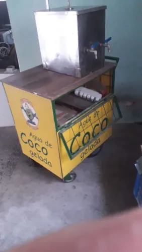 Água de coco máquina e carrinho