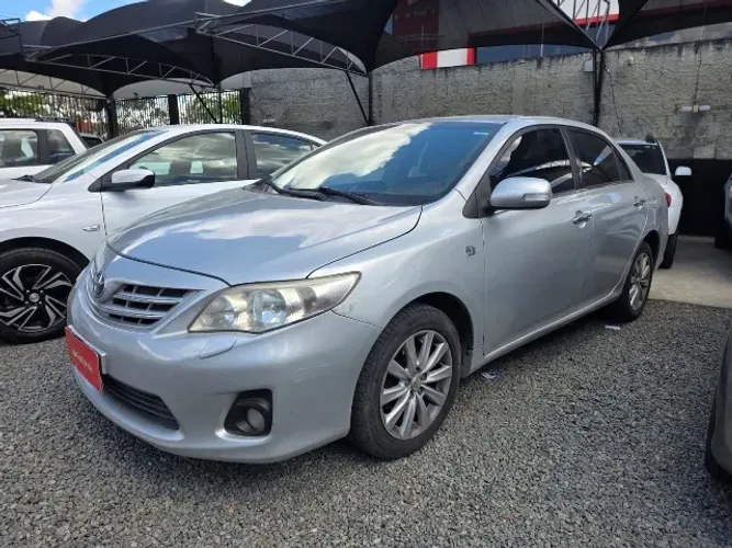 Toyota Corolla Altis 2.0 Flex 16V Aut. 2014