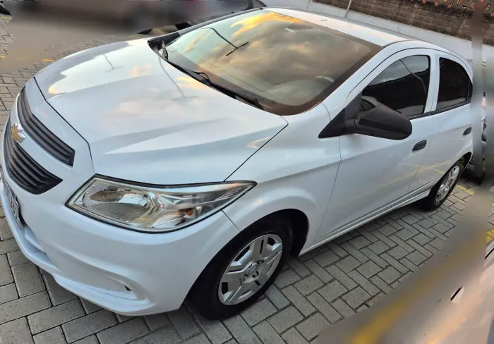 Chevrolet Onix JOY Hatch 1.0 8V Flex Mec. 4P 2018