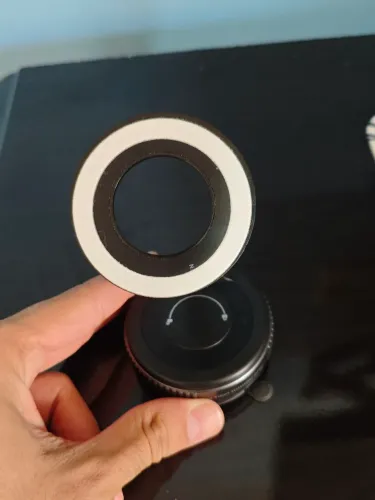 Suporte de pressão com imã para celular
