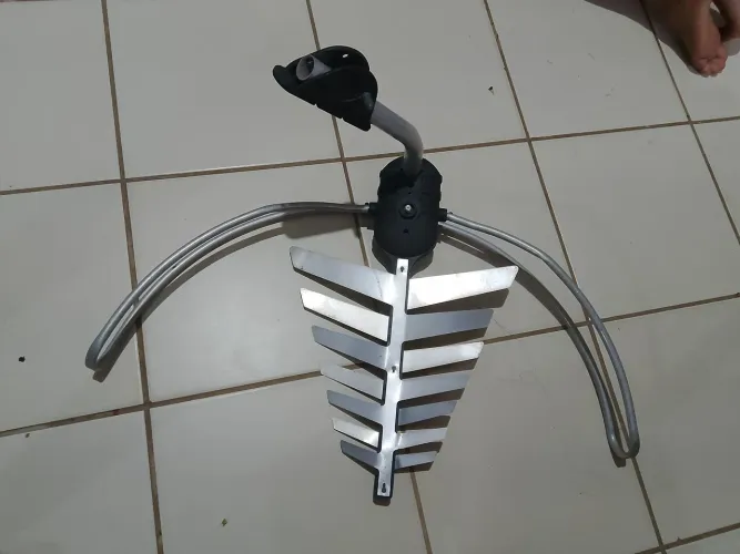 Vendo antena aquário de tv em ótimas condições