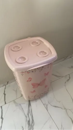 Cesto de roupa infantil