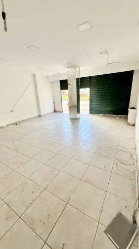 Comercial para Locação em Macaé, Centro, 1 banheiro