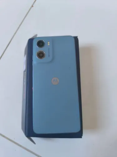 Moto g05 semi novo