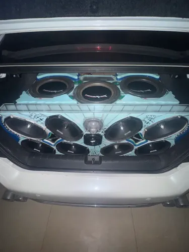 SOM AUTOMOTIVO / TRIO GOIANIO