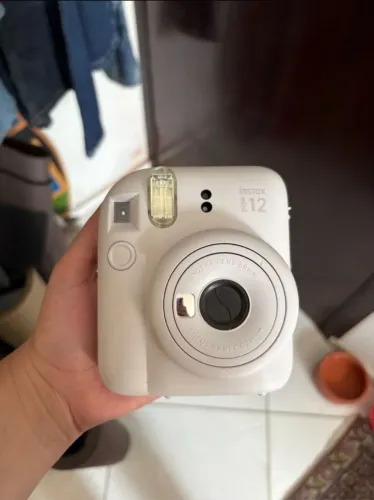 Câmera INSTAX MINI 12