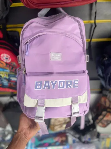 Mochila feminina universitária